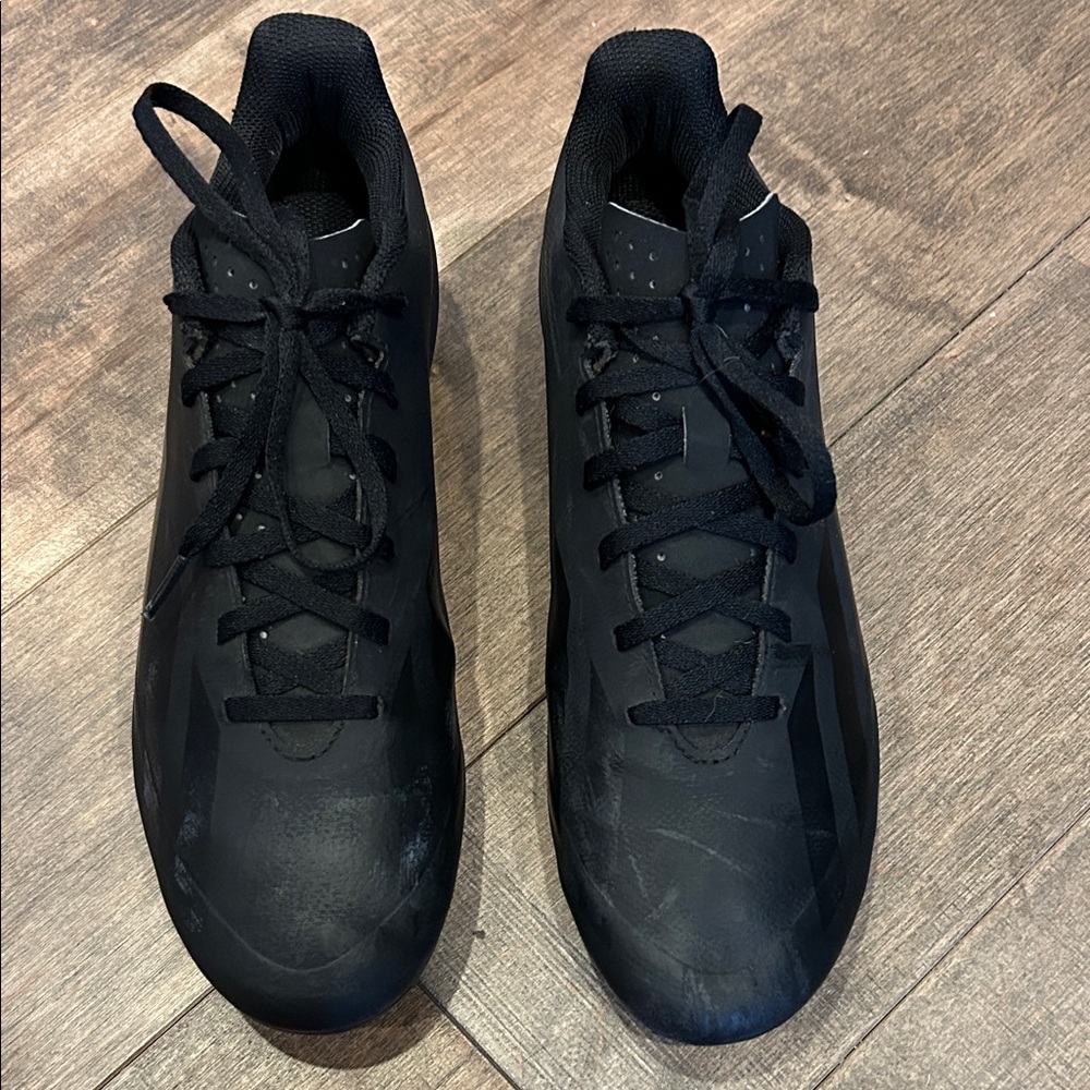 ADIDAS Soccer Cleats very good cond.